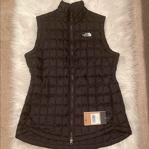 The North Face Jackets & Blazers - The North Face Women's Black Puffer Vest